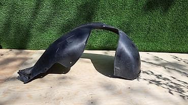 Подкрылок передний левый Е39 8 159 423 Год 2002 В отличном