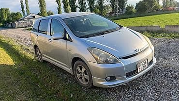 210 cdi: Toyota WISH: 2003 г., Автомат, Бензин, Минивэн — 1