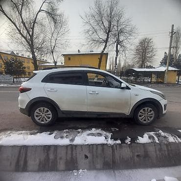 jet ski: Kia Rio X-Line: 2019 г., 1.6 л, Автомат, Бензин, Универсал — 2