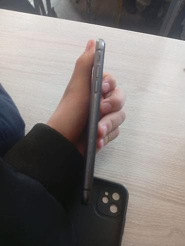 apple watch se 44mm: IPhone 11, Б/у, 128 ГБ, Black Titanium, Чехол, 74 % — 4