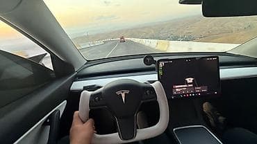 Tesla: Tesla Model Y: 2022 г., Электромобиль, Кроссовер — 2