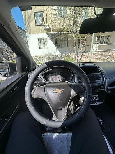 chevrolet spar: Chevrolet Spark: 2017 г., 1 л, Автомат, Бензин, Хэтчбэк — 6