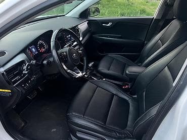 kia sit: Kia Stonic: 2018 г., 1.6 л, Автомат, Бензин, Кроссовер — 4