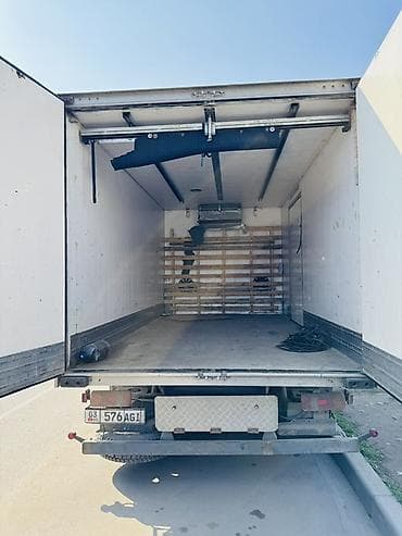 крыло 221: Грузовик, Mercedes-Benz, Стандарт, 4 т, Б/у — 5