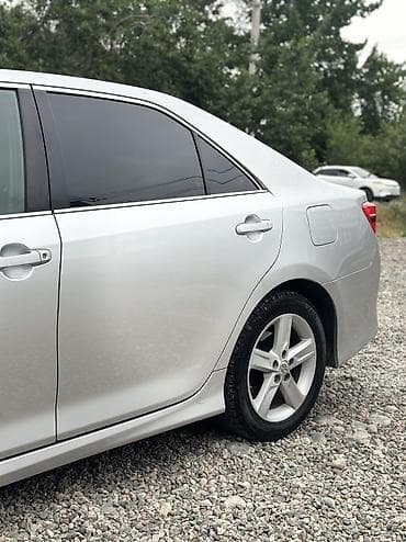 2 8: Toyota Camry: 2012 г., 2.5 л, Автомат, Бензин, Седан — 8