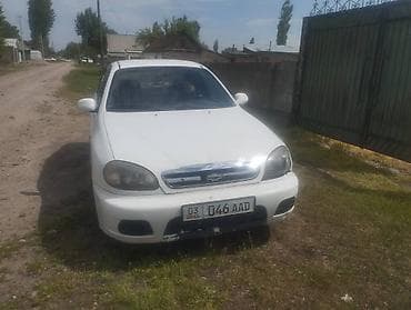 Chevrolet Lanos: 2000 г., 1.5 л, Механика, Бензин, Седан