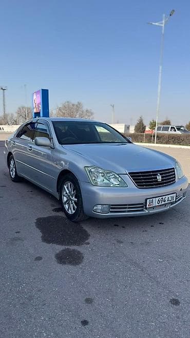 Toyota Crown: 2004 г., 2.5 л, Автомат, Бензин, Седан at lalafo.kg Toyota Crown: 2004 г., 2.5 л, Автомат, Бензин, Седан