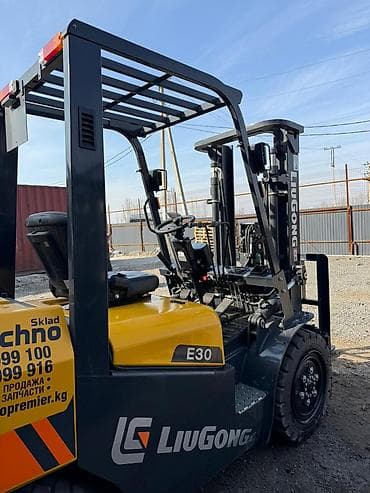 буксировочный: Погрузчик, LiuGong, 2025 г., Колесный, Вилочный — 5