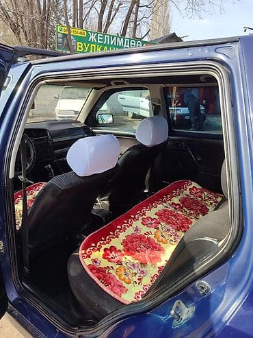 Volkswagen: Volkswagen Golf: 1994 г., 1.8 л, Механика, Бензин, Универсал — 4