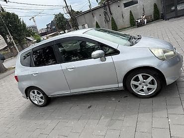 матих: Honda Fit: 2006 г., 1.3 л, Вариатор, Хэтчбэк — 9