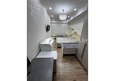 Недвижимость: 3 комнаты, 70 м², 3 этаж — 8