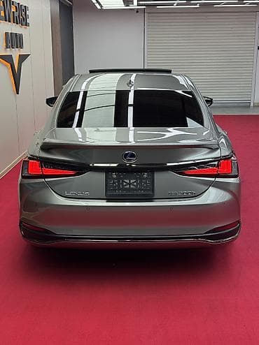 Lexus: Lexus ES: 2022 г., 2.5 л, Автомат, Гибрид, Седан — 7