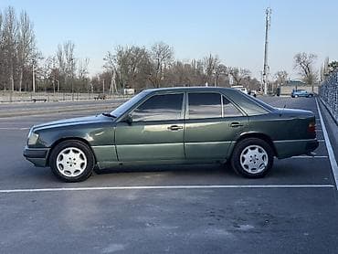 e500 124: Mercedes-Benz W124: 1989 г., Бензин, Седан — 4