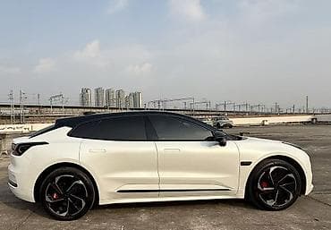 Zeekr: Zeekr 001: | 2022 г. Кроссовер — 6