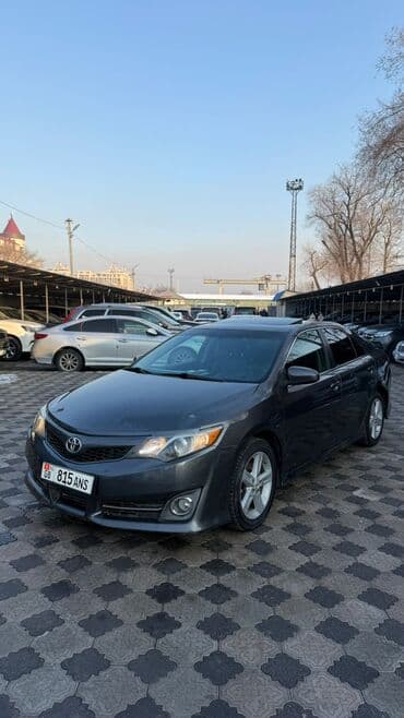 Toyota Camry: 2014 г., 2.5 л, Автомат, Бензин, Седан