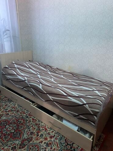 Шкафы: Продаю шкаф и односпальную кровать. В хорошем состоянии. В г. Кара- — 4