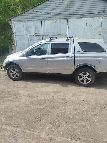 b class: Ssangyong Actyon Sports: 2008 г., 2 л, Автомат, Дизель, Пикап — 1