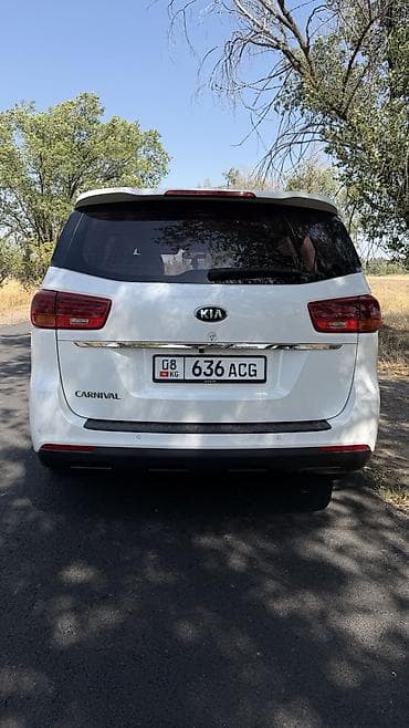 Kia Carnival: 2018 г., 2.2 л, Автомат, Дизель, Вэн/Минивэн — 7