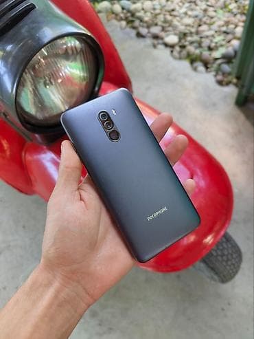 xbox 720: Poco Pocophone F1, Б/у, 128 ГБ — 1