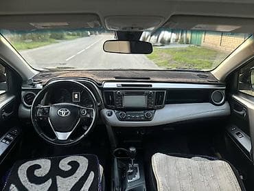 2 8: Toyota RAV4: 2018 г., 2.5 л, Автомат, Бензин, Кроссовер — 9