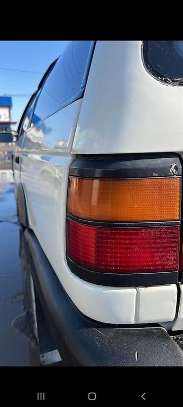 Volkswagen Passat: 1992 г., 1.8 л, Механика, Бензин, Универсал