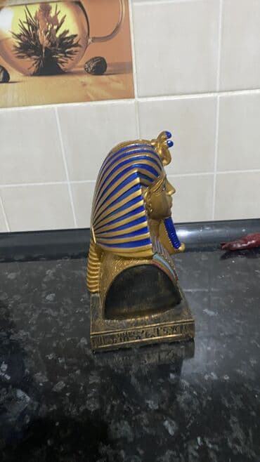 стоимость фарфоровых статуэток: Статуя Фараона деревянный,точно не знаю
1500 сом — 4