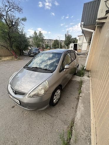 Honda Fit: 2004 г., 1.5 л, Вариатор, Бензин, Хэтчбэк — 3