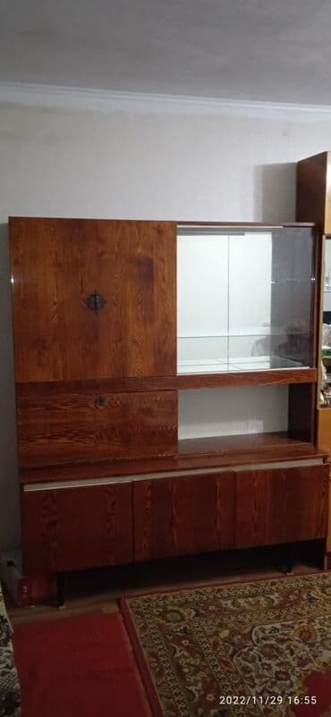 советская тумбочка: Гарнитур для зала, Б/у, Дерево, Самовывоз — 1