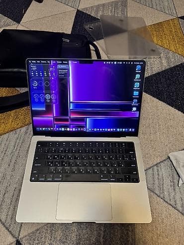 макбук 17 про: Apple MacBook Pro 14" Характеристики: - Дисплей 14.2" Liquid Retina — 4
