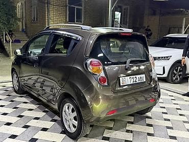 matiz: Chevrolet Spark: 2012 г., 1 л, Автомат, Бензин, Хэтчбэк — 1