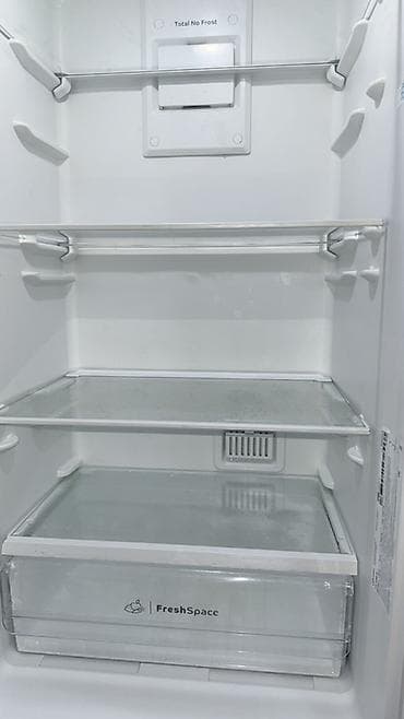 mini refrigerator: Холодильник Indesit, Двухкамерный, Total no frost — 4