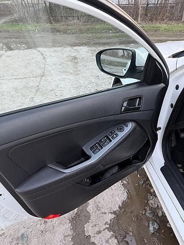 киа сорен о: Kia K5: 2011 г., 2 л, Автомат, Газ, Седан — 8