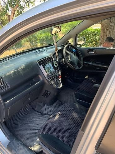 Продажа авто: Honda Stream: 2001 г., 1.7 л, Автомат, Бензин, Минивэн — 3