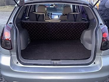 мати 2: Toyota Matrix: 2004 г., 1.8 л, Механика, Бензин, Хэтчбэк — 10