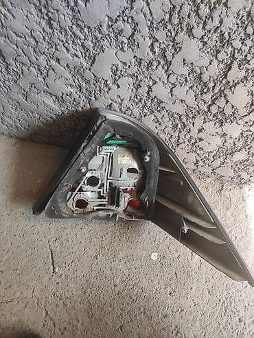 Автокосметика: Задние фонари на Мерседес с класс 220 кузов в хорошем состоянии — 6