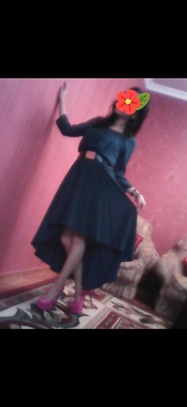 изумруд платье: Шикарное платье, изумрудного цвета. Размер М, состояние отличное — 2