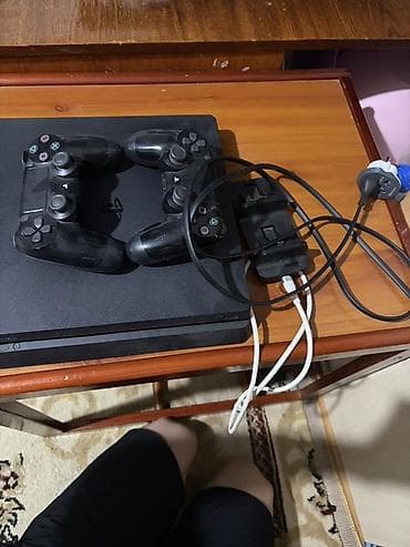 smartfony do 5000 grn: PlayStation 4 Slim (черная) Комплектация: - Консоль PS4 Slim - 2 — 2
