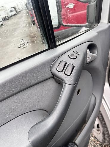 полка спринтер: Mercedes-Benz Спринтер: 2001 г., 2.7 л, Механика, Дизель, Бус — 8