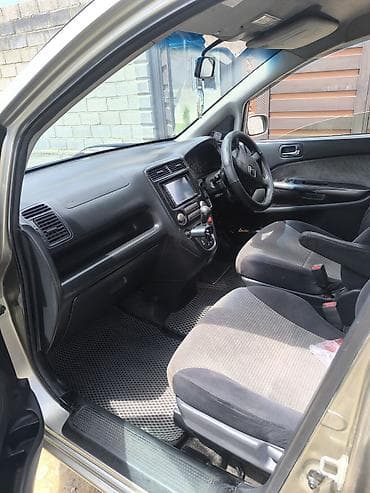 skyline r32: Honda Stream: 2001 г., 2 л, Автомат, Бензин, Минивэн — 6