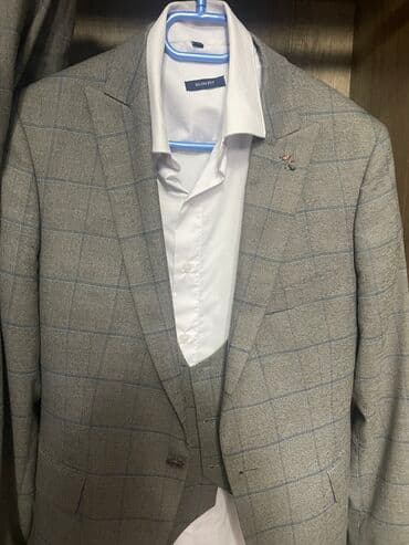 на прокат военная форма: Костюм тройка в подарок рубашка! По вопросам писать на Lalafo — 1