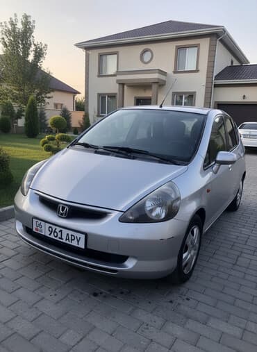 авто в рассрочку с первоначальным взносом: Honda Jazz: 2003 г., 1.4 л, Механика, Бензиновая, Хэтчбэк — 2