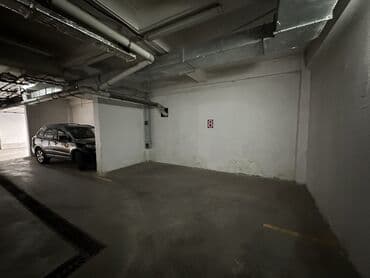 турусбекова боконбаева: Продаю паркинг Боконбаева 120 пересекает Разакова. Золотой квадрат — 1