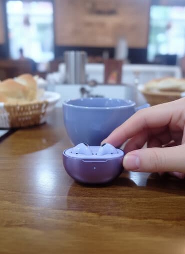 Наушник саат сатылат заряд 👍