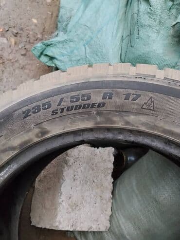 Спил деревьев, заготовка дров: Шины 235 / 55 / R 17, Зимняя шипованная, Комплект, Легковые, Michelin — 3