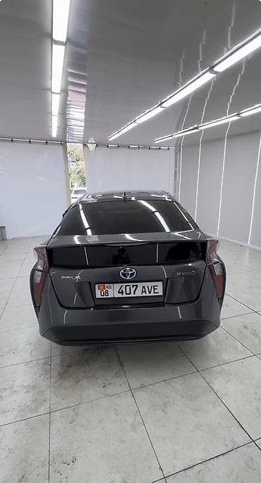 приус 2018: Toyota Prius: 2018 г., Гибрид, Лифтбек — 3