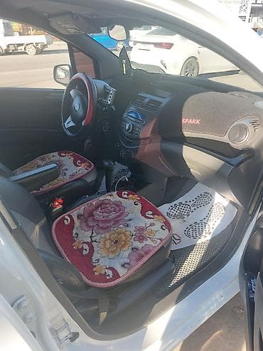 hyndai starex: Chevrolet Spark: 2012 г., 1 л — 6