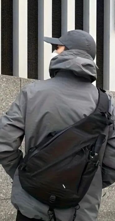 органайзер для вещей: Городская слинг‑сумка через плечо (кросс‑боди) - Форм-фактор — 2