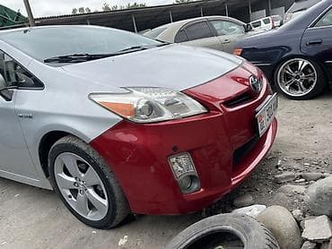 prius: Бампер Toyota — 2