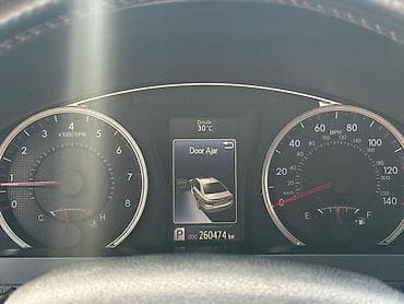 Toyota: Toyota Camry: 2016 г., 2.5 л, Вариатор, Бензин, Седан — 9
