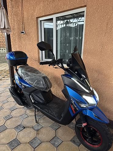 скутер 8м: Тип скутера 200 куб. см, Бензин, Новый — 1